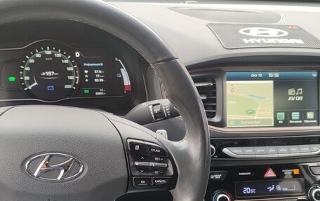 Hyundai IONIQ, 2016 год, 1 800 000 рублей, 3 фотография