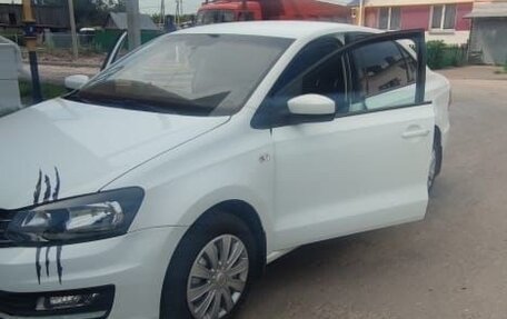 Volkswagen Polo VI (EU Market), 2017 год, 745 000 рублей, 2 фотография