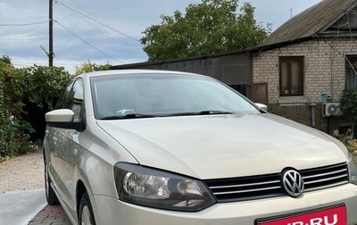 Volkswagen Polo VI (EU Market), 2012 год, 930 000 рублей, 1 фотография