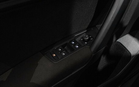 Volkswagen Tiguan II, 2021 год, 3 345 400 рублей, 8 фотография