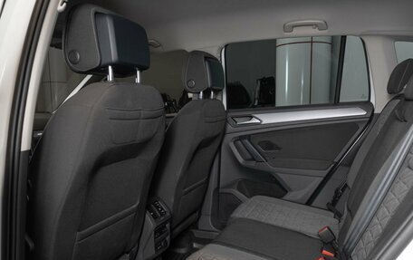 Volkswagen Tiguan II, 2021 год, 3 345 400 рублей, 15 фотография