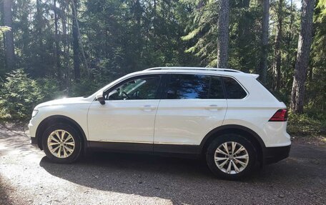 Volkswagen Tiguan II, 2017 год, 1 998 000 рублей, 6 фотография