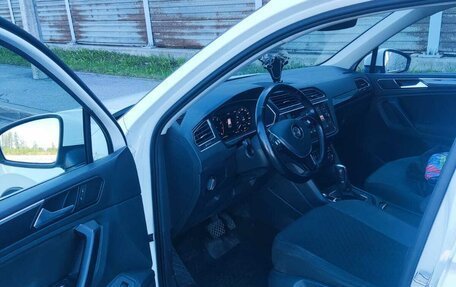 Volkswagen Tiguan II, 2017 год, 1 998 000 рублей, 11 фотография