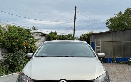 Volkswagen Polo VI (EU Market), 2012 год, 930 000 рублей, 2 фотография