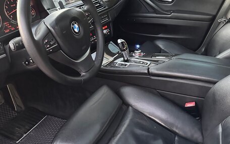 BMW 5 серия, 2011 год, 1 450 000 рублей, 29 фотография