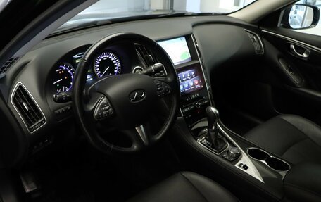 Infiniti Q50 I рестайлинг, 2017 год, 2 275 000 рублей, 23 фотография