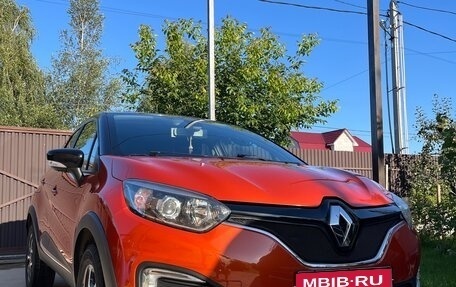 Renault Kaptur I рестайлинг, 2017 год, 1 300 000 рублей, 1 фотография