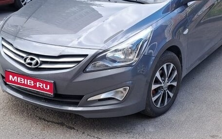 Hyundai Solaris II рестайлинг, 2016 год, 890 000 рублей, 1 фотография