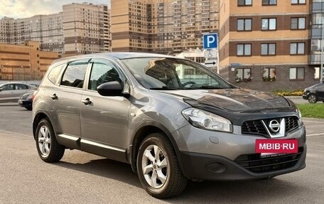 Nissan Qashqai+2 I, 2012 год, 895 000 рублей, 2 фотография
