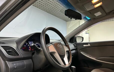 Hyundai Solaris II рестайлинг, 2011 год, 863 000 рублей, 9 фотография
