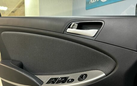 Hyundai Solaris II рестайлинг, 2011 год, 863 000 рублей, 10 фотография