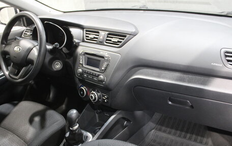 KIA Rio III рестайлинг, 2013 год, 825 000 рублей, 11 фотография