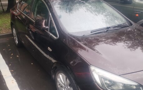 Opel Astra J, 2013 год, 850 000 рублей, 3 фотография