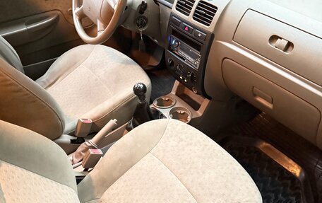 KIA Rio II, 2005 год, 200 000 рублей, 7 фотография