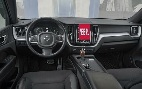 Volvo XC60 II, 2017 год, 3 074 000 рублей, 6 фотография
