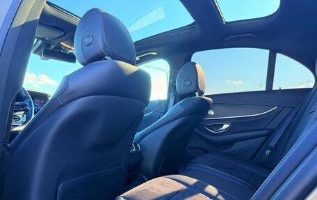 Mercedes-Benz E-Класс, 2021 год, 5 550 000 рублей, 9 фотография