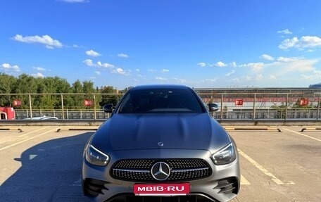 Mercedes-Benz E-Класс, 2021 год, 5 550 000 рублей, 2 фотография