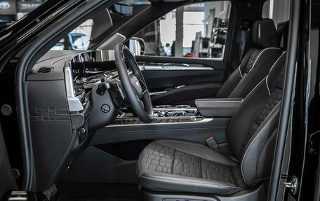 Cadillac Escalade V, 2025 год, 23 120 000 рублей, 14 фотография