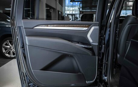 Cadillac Escalade V, 2025 год, 23 120 000 рублей, 15 фотография