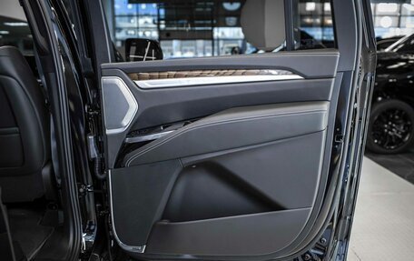 Cadillac Escalade V, 2025 год, 23 120 000 рублей, 25 фотография