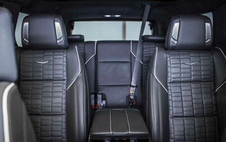 Cadillac Escalade V, 2025 год, 23 120 000 рублей, 31 фотография