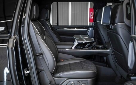 Cadillac Escalade V, 2025 год, 23 120 000 рублей, 26 фотография