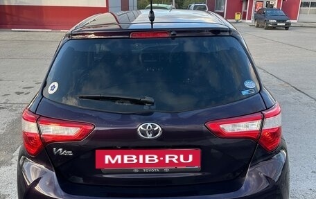 Toyota Vitz, 2018 год, 830 000 рублей, 2 фотография