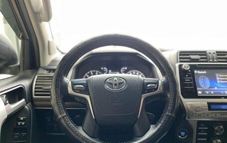 Toyota Land Cruiser Prado 150 рестайлинг 2, 2019 год, 4 990 000 рублей, 14 фотография