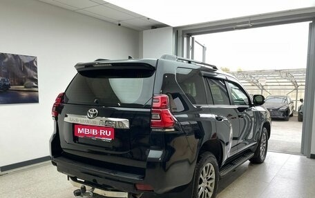 Toyota Land Cruiser Prado 150 рестайлинг 2, 2019 год, 4 990 000 рублей, 4 фотография