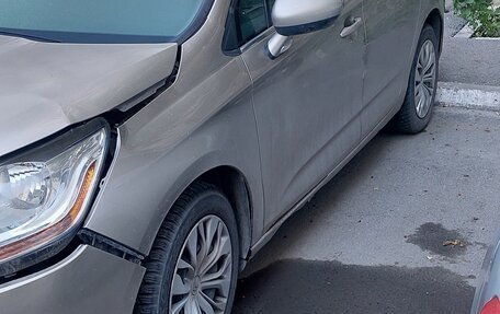 Citroen C4 II рестайлинг, 2011 год, 320 000 рублей, 3 фотография