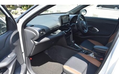 Toyota Yaris Cross, 2023 год, 1 500 007 рублей, 16 фотография