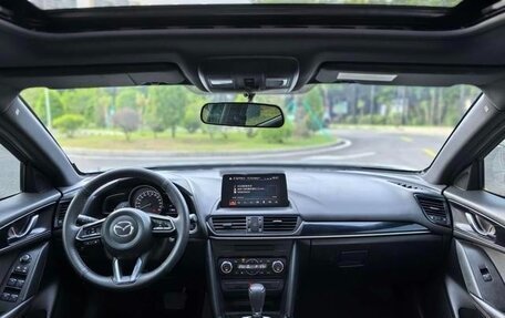 Mazda CX-4, 2021 год, 1 900 000 рублей, 11 фотография