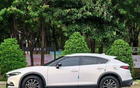 Mazda CX-4, 2021 год, 1 900 000 рублей, 7 фотография