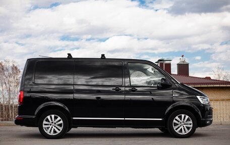Volkswagen Multivan T6 рестайлинг, 2019 год, 4 900 000 рублей, 10 фотография