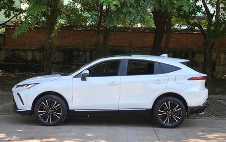 Toyota Vios III, 2022 год, 2 300 000 рублей, 4 фотография