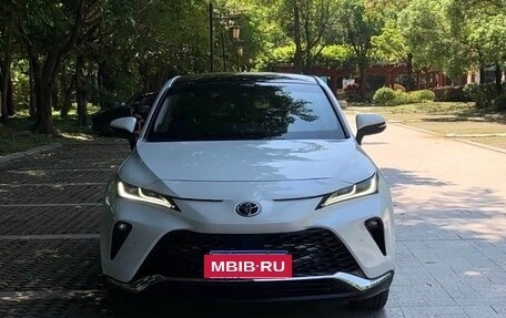 Toyota Vios III, 2022 год, 2 300 000 рублей, 2 фотография