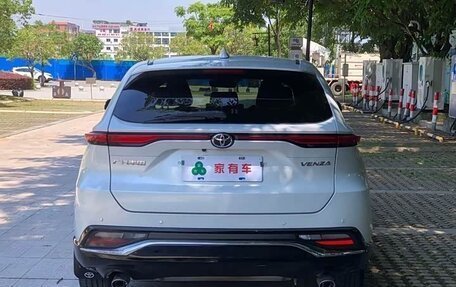 Toyota Vios III, 2022 год, 2 300 000 рублей, 6 фотография