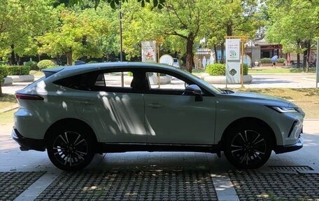 Toyota Vios III, 2022 год, 2 300 000 рублей, 8 фотография