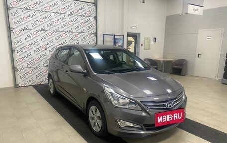 Hyundai Solaris II рестайлинг, 2015 год, 896 000 рублей, 3 фотография
