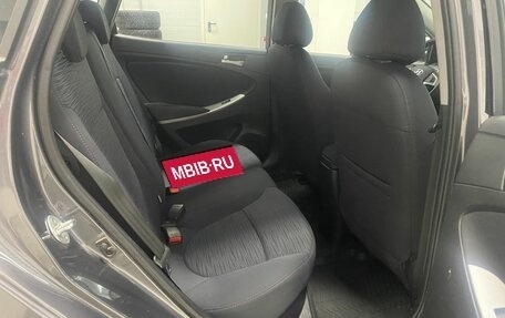 Hyundai Solaris II рестайлинг, 2015 год, 896 000 рублей, 19 фотография