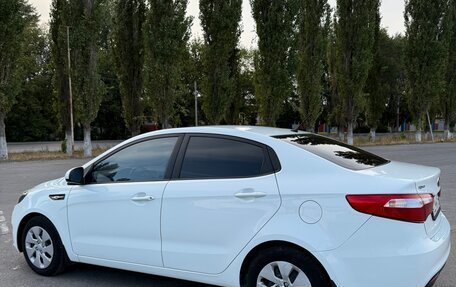 KIA Rio III рестайлинг, 2014 год, 890 000 рублей, 4 фотография