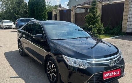 Toyota Camry, 2017 год, 2 100 000 рублей, 1 фотография