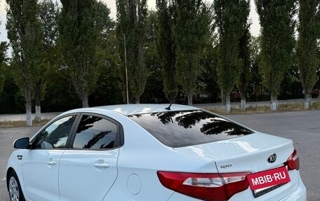 KIA Rio III рестайлинг, 2014 год, 890 000 рублей, 6 фотография