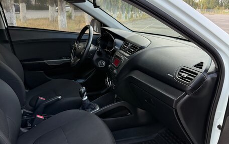 KIA Rio III рестайлинг, 2014 год, 890 000 рублей, 26 фотография
