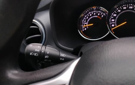 Renault Sandero II рестайлинг, 2019 год, 1 029 000 рублей, 21 фотография
