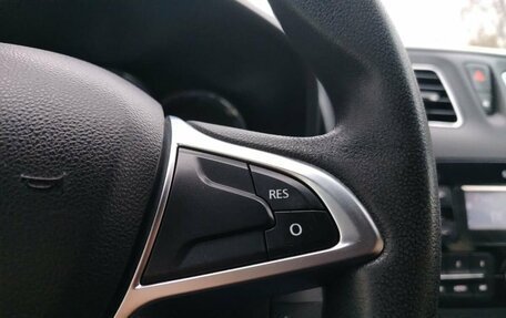 Renault Sandero II рестайлинг, 2019 год, 1 029 000 рублей, 20 фотография