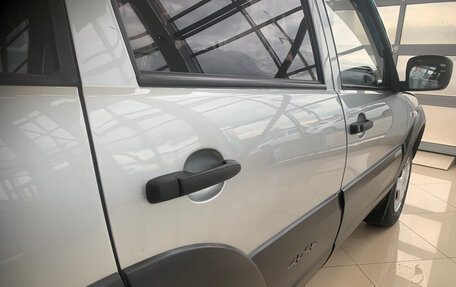 Chevrolet Niva I рестайлинг, 2015 год, 649 000 рублей, 7 фотография