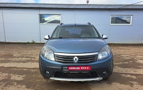 Renault Sandero I, 2012 год, 690 000 рублей, 2 фотография