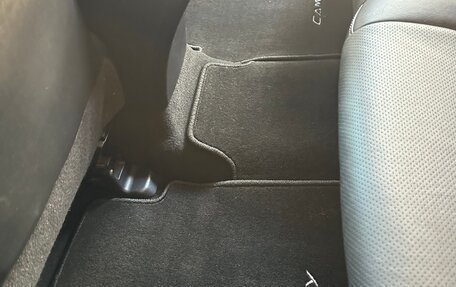 Toyota Camry, 2017 год, 2 100 000 рублей, 13 фотография