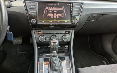 Skoda Superb III рестайлинг, 2016 год, 1 600 000 рублей, 13 фотография